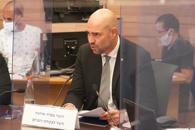 אוחנה: חוסר הסובלנות של המשטרה – בגלל ביהמ"ש