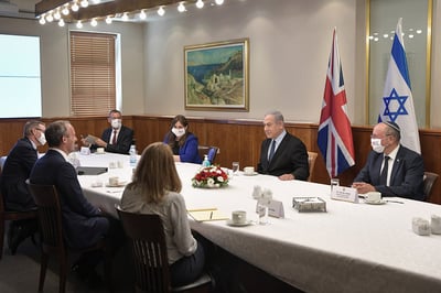 נתניהו לשר הבריטי: "מצפים לשינוי מדיניות נגד איראן"