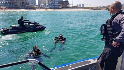 חיפושים אחרי צעיר שנעלם בים במוצאי שבת