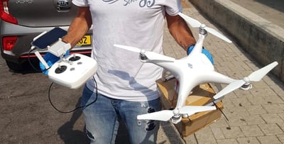 רחפן בתל אביב השליך שקיות עם קנאביס
