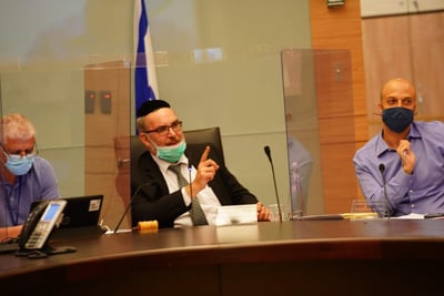 התקנות לא עלו להצבעה, ח"כים עזבו במחאה