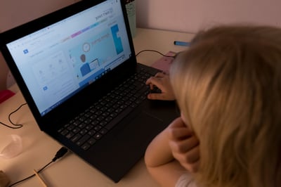 הורות בקורונה: איך הופכים את הלימוד בזום ליעיל?