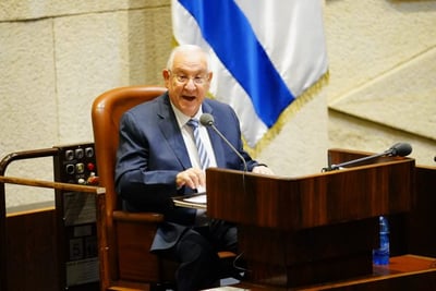 ריבלין: "האוויר מלא באבק שריפה"
