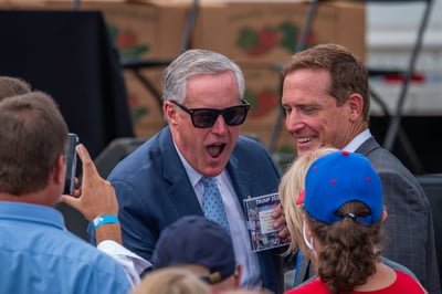 המגפה חזרה לבית הלבן: ראש הסגל נדבק בקורונה
