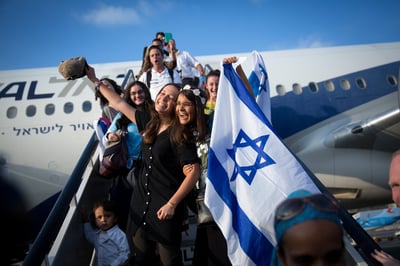 מי דואג לעולים החדשים?