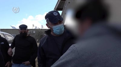 צפו: מעצר הנער הבדואי שחילל מצבות בבית הקברות