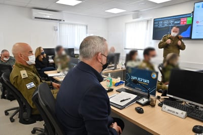 "המאבק בקורונה לא תם, אין מסיבות סיום"
