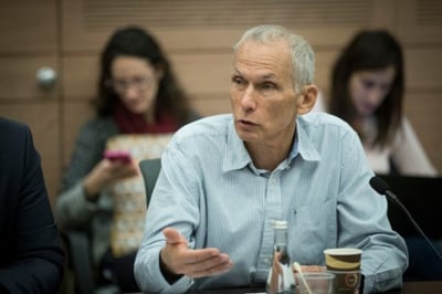 עמר בר לב