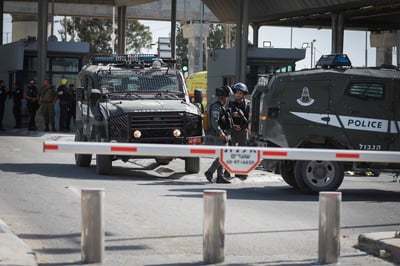 סוכל ניסיון פיגוע דקירה במחסום קלנדיה