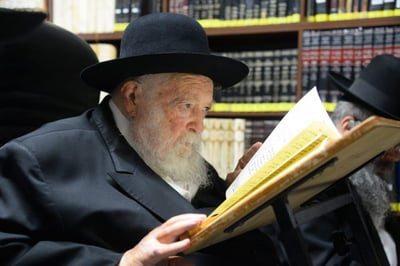 מגורים בדירה צנועה. הרב קניבסקי זצ"ל