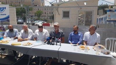 ראשי מועצת יש"ע מול לשכת רה"מ: חציית קו אדום