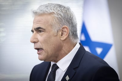 התחממות מדינית? לפיד בפגישה עם בכיר ברשות