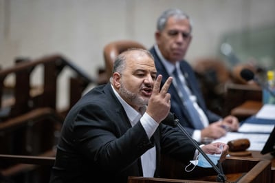 ערמומיות פוליטית: הדמיון בין נתניהו למנסור עבאס