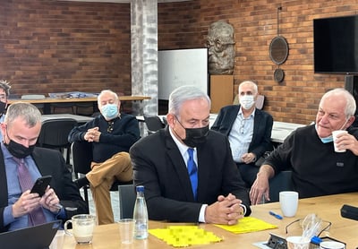 מעלה הילוך: נתניהו הגיע לדיון נגד מתפקדי הליכוד