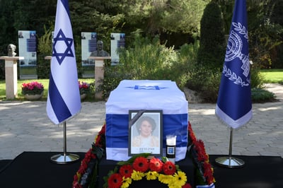 אורה הרצוג הובאה לקבורה: "את כוחנו ומקור השראתנו"