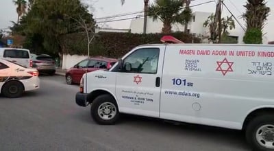 נהג קלנועית כבן 70 התהפך; מצבו קשה