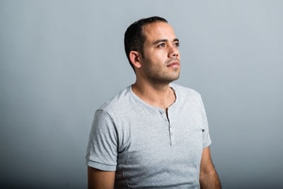 אופטימי ומעורר: הסינגל החדש של מתי שריקי