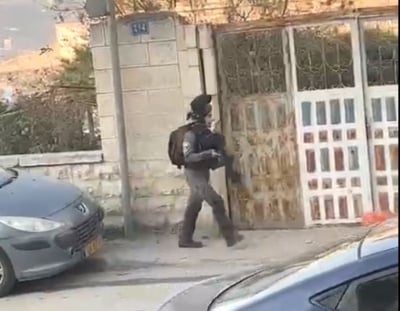 הושעו המפקד והלוחמים ששכחו לוחמת בכפר פלסטיני