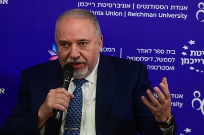 ליברמן: "שוב עסקנים חרדים מכתיבים לציבור"
