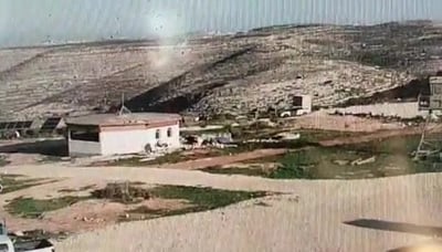 תיעוד | פיגוע דקירה בחוות אפרים; המחבל נורה וחוסל