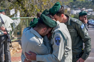 מפקדו של אסיל ז"ל: "הוא היה אחראי על מצב הרוח"