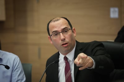 רוטמן נגד לפיד: "סכנה לביטחון הקהילות היהודיות"