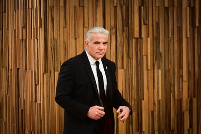 "עוד לא מאוחר": ברק ולפיד איחלו בריאות לנתניהו