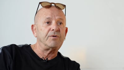 החגיגה של ברלנד: "רב מרצחים יישב עם כל המכובדים?"
