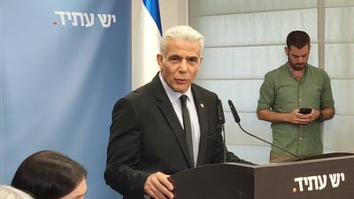 לפיד לשאלת סרוגים: "מה הייתי עושה אחרת? הכל"