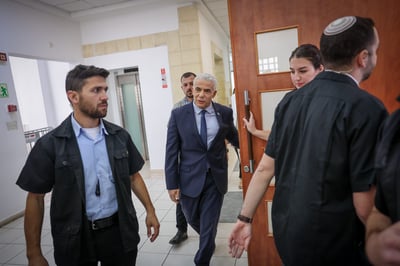 לפיד במשפט נתניהו: 'זו לא הדרך בה אני רוצה לנצח'
