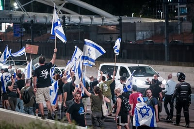ליל גלנט 2? עשרות חוסמים את נתיבי איילון