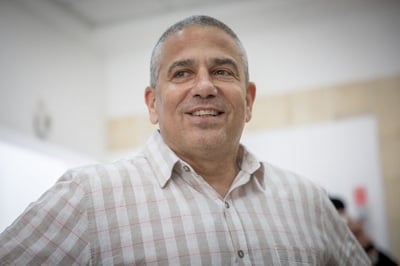 ינון מגל מגיב לסערה בערוץ 14: "לא יחזרו לערוץ 12"