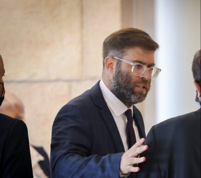אורן חזן פרסם תמונה ועורר סערה: "אתה איש אכזר"