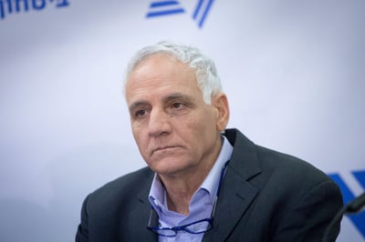 "מודאג מהשסע" – ומכר תוכנה למדינה לא דמוקרטית