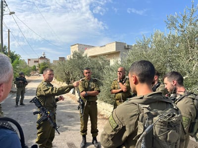 תיעוד: מפקד אוגדת יו"ש הגיע לזירת נטרול המחבלים