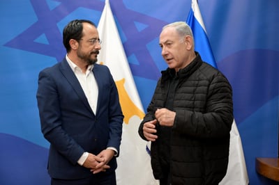 ביקור מדיני: נשיא קפריסין נפגש עם נתניהו והרצוג
