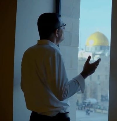 "ירושלים הבנויה": עמרם אדר בשיר לחיזוק החיילים