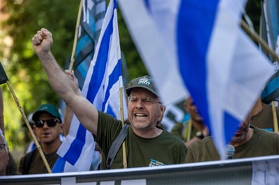 "אחים לנשק" בתביעת ענק נגד ערוץ 14: "מסית ושקרן"