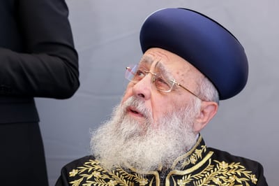 הרב יצחק יוסף מנדב אותנו להיות בשר תותחים?