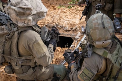 ירי בתוך מסגד: הקרב בו נפל מאור איזנקוט. צפו