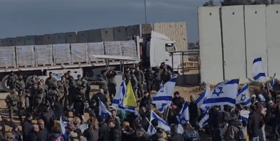 חרף הנחיית האלוף: פעילי צו 9 חסמו את המשאיות