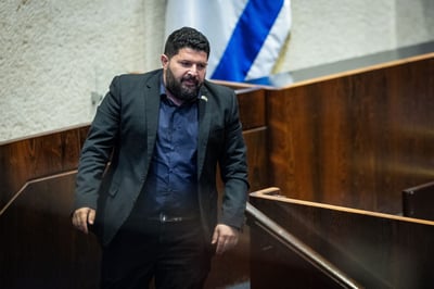 אלמוג כהן דורש את חשיפת המתחזה: 'לא ארפה'