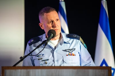 השתתף בגל התקיפות