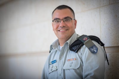 תכננו להתנקש בחייו. דובר צה"ל בערבית אביחי אדרעי