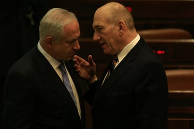 נתניהו צריך ללמוד מאולמרט איך לא לפחד
