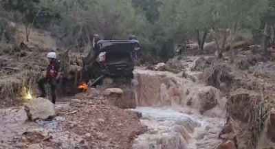 תיעוד: צינור ענק התפוצץ בירושלים, לכודים חולצו