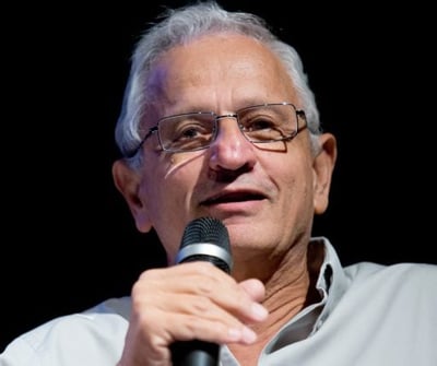 "בשתי מילים": נחום ברנע ממליץ לאיראנים איפה לתקוף