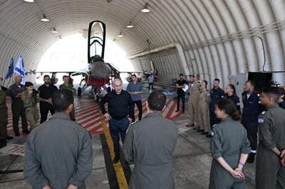 נתניהו בבסיס הצפוני: ערוכים לכל תרחיש, הגנה והתקפה