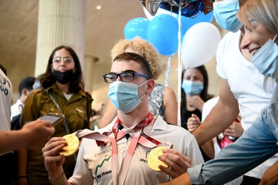גאווה ישראלית: השחיין עמי דדאון זכה בזהב נוסף