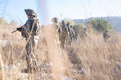 גולני, גבעתי, נח"ל, כפיר וצנחנים: צה"ל כותש בדרום ובצפון